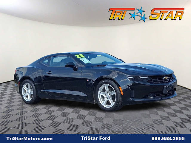 2023 Chevrolet Camaro 1LT RWD photo