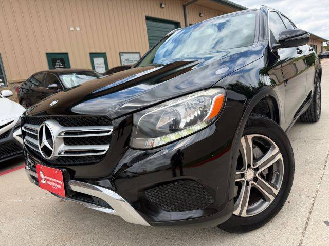 2016 Mercedes-Benz GLC-Class GLC 300 AWD photo