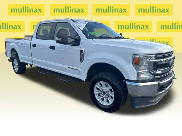 2022 Ford  XLT 4WD photo