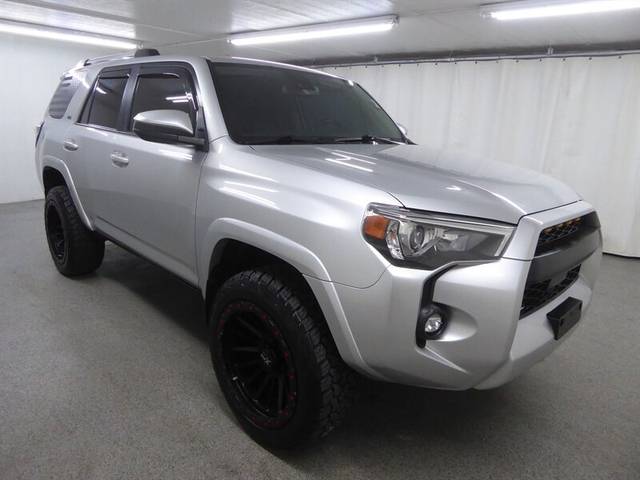 2021 Toyota 4Runner SR5 4WD photo
