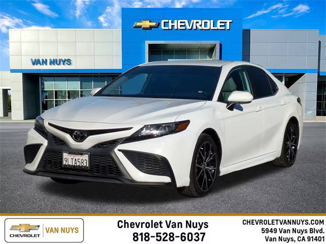 2022 Toyota Camry SE FWD photo