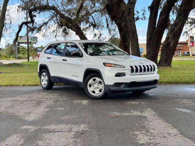 2017 Jeep Cherokee Sport FWD photo
