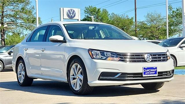 2018 Volkswagen Passat 2.0T SE FWD photo
