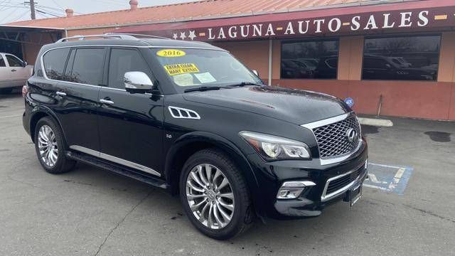 2016 Infiniti QX80  4WD photo