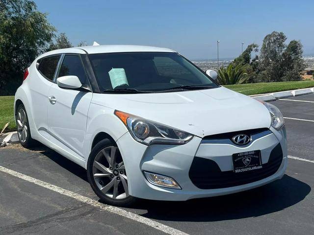 2017 Hyundai Veloster  FWD photo