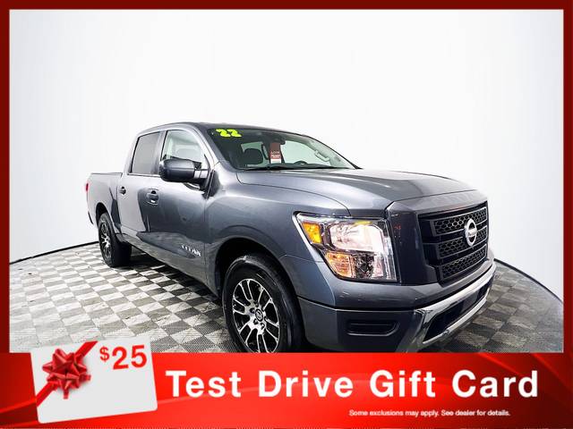 2022 Nissan Titan SV RWD photo