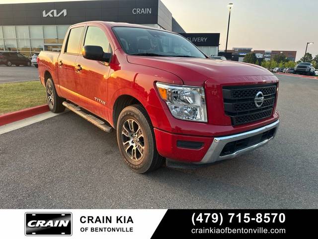 2022 Nissan Titan SV 4WD photo