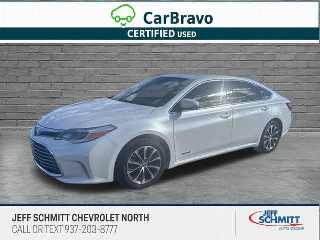 2017 Toyota Avalon Hybrid XLE Plus FWD photo