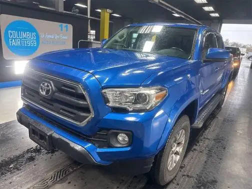 2017 Toyota Tacoma SR5 4WD photo