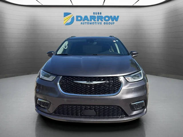 2022 Chrysler Pacifica Minivan Touring L FWD photo