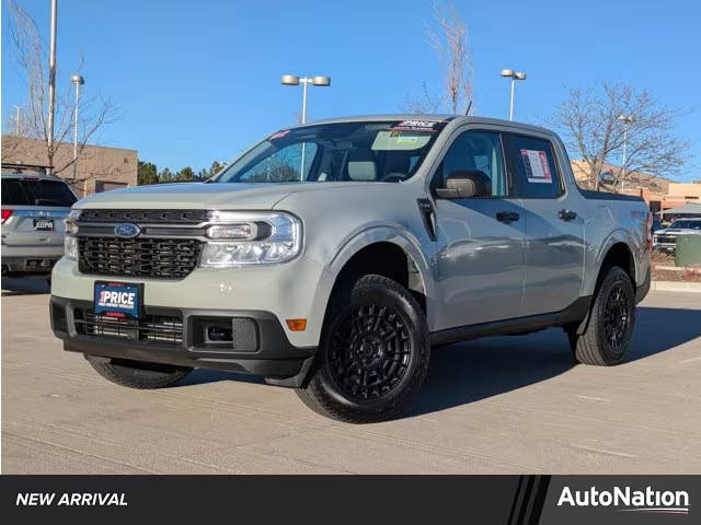 2022 Ford Maverick XLT AWD photo