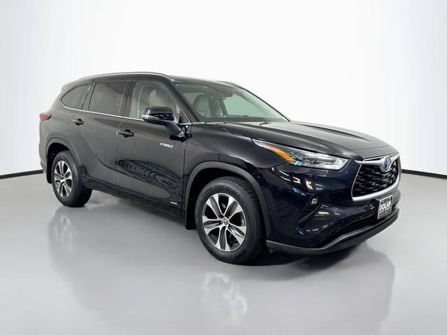 2021 Toyota Highlander Hybrid XLE AWD photo