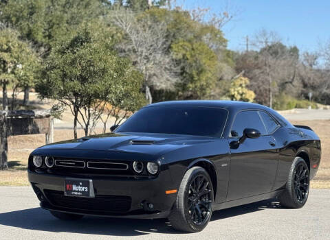 2015 Dodge Challenger R/T RWD photo