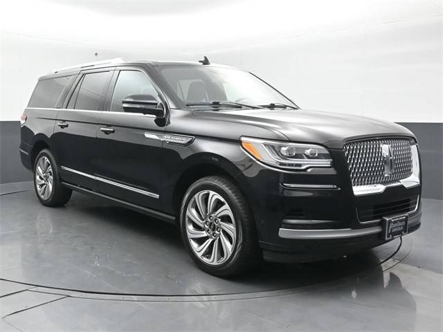 2022 Lincoln Navigator L Reserve 4WD photo