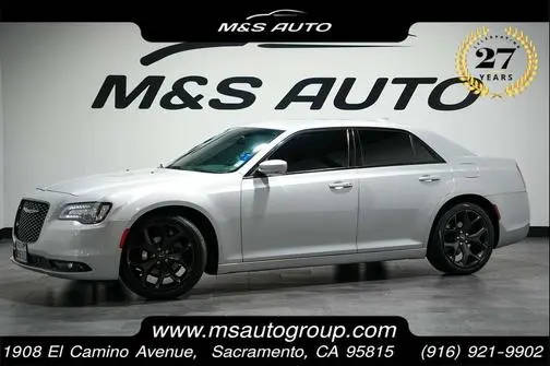 2021 Chrysler 300 300S RWD photo