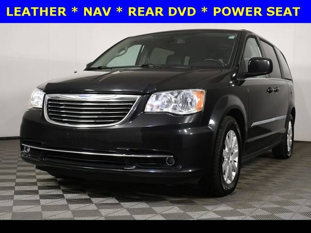 2015 Chrysler Town and Country Touring FWD photo