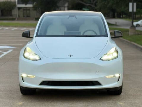 2023 Tesla Model Y Long Range AWD photo