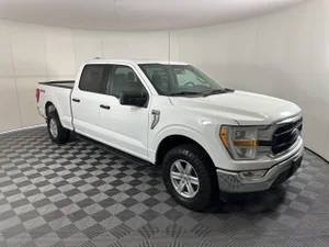 2021 Ford  XLT 4WD photo