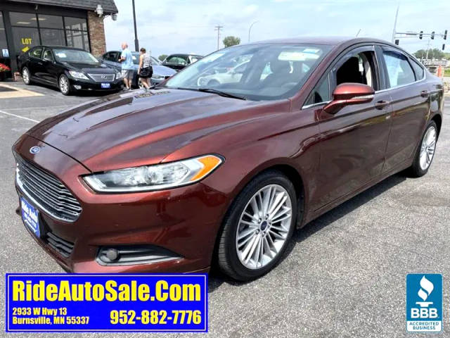 2015 Ford Fusion SE FWD photo