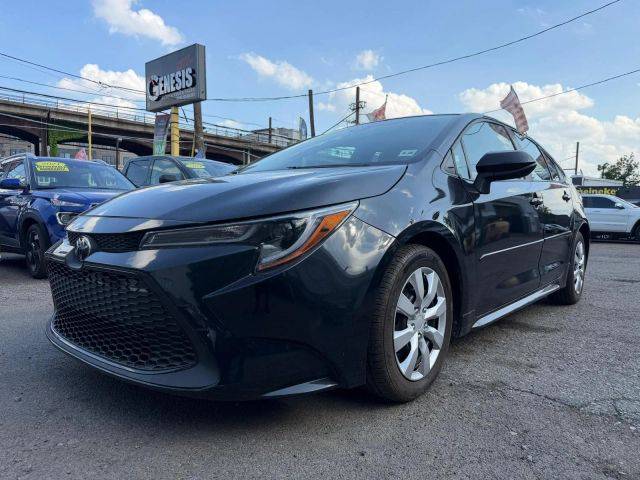 2021 Toyota Corolla LE FWD photo