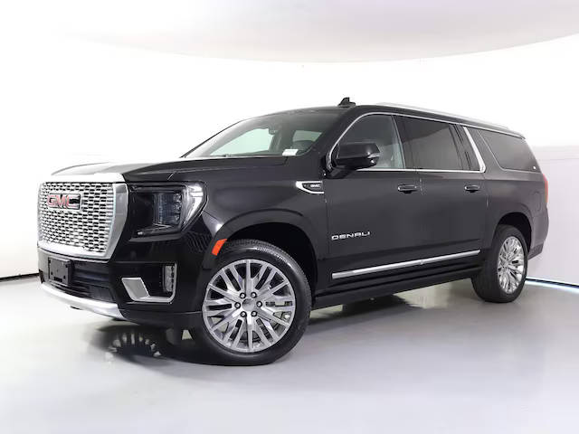 2021 GMC Yukon XL Denali 4WD photo