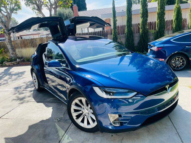 2016 Tesla Model X AWD photo