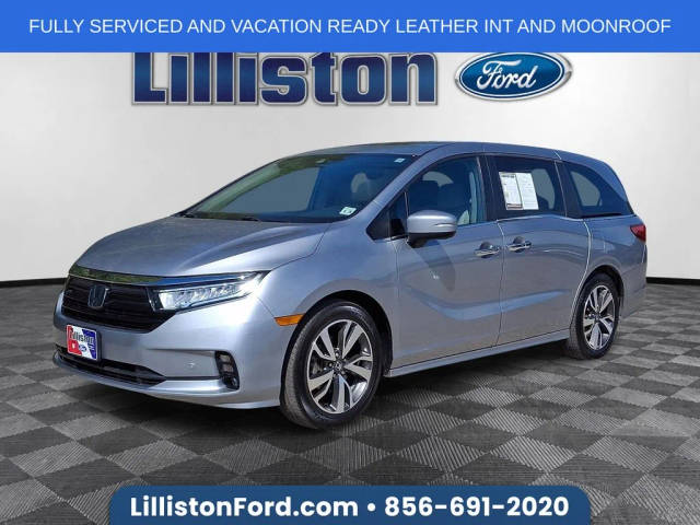 2022 Honda Odyssey Touring FWD photo