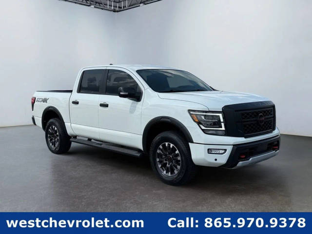 2023 Nissan Titan PRO-4X 4WD photo