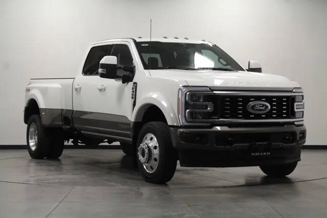 2023 Ford F-450 Super Duty King Ranch 4WD photo