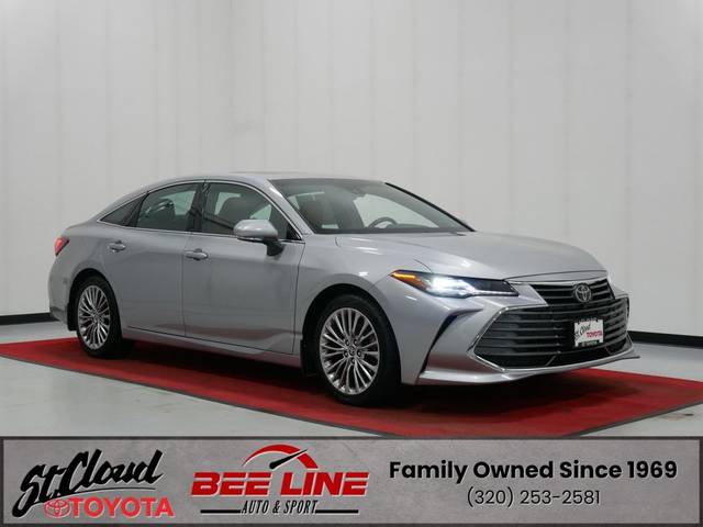 2015 Toyota Avalon Limited FWD photo