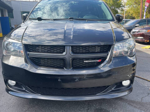 2015 Dodge Grand Caravan SXT Plus FWD photo