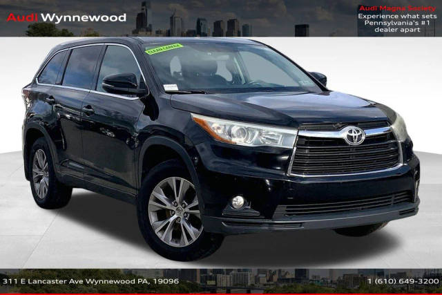 2015 Toyota Highlander LE Plus AWD photo