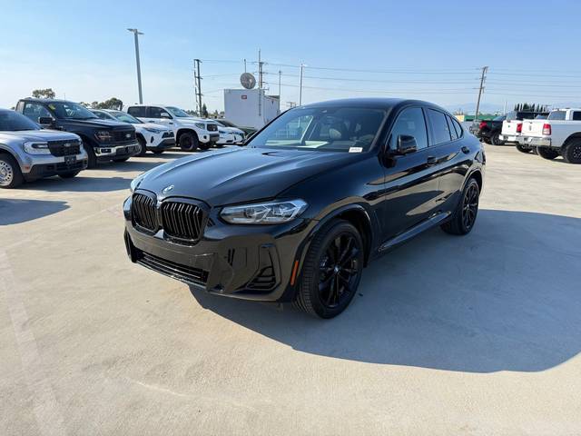 2022 BMW X4 xDrive30i AWD photo