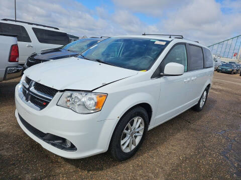 2018 Dodge Grand Caravan SXT FWD photo