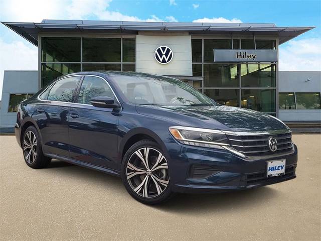 2022 Volkswagen Passat 2.0T SE FWD photo