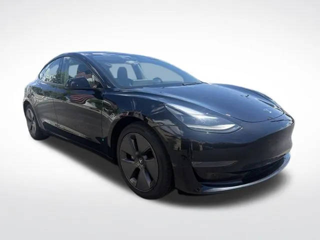 2023 Tesla Model 3 RWD photo