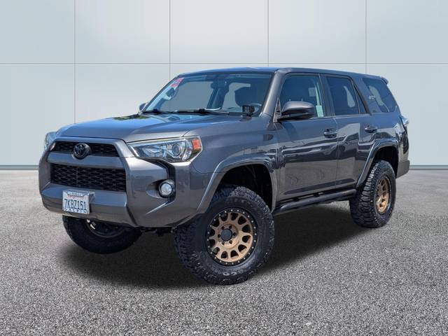2015 Toyota 4Runner SR5 4WD photo