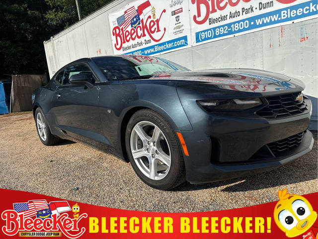 2023 Chevrolet Camaro 1LT RWD photo