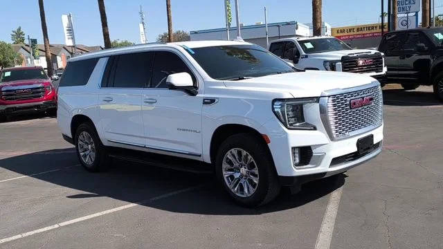 2022 GMC Yukon XL Denali 4WD photo
