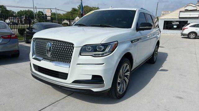 2022 Lincoln Navigator Reserve 4WD photo