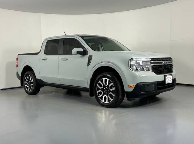 2022 Ford Maverick LARIAT FWD photo