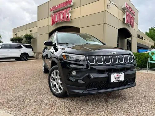 2022 Jeep Compass Latitude Lux 4WD photo