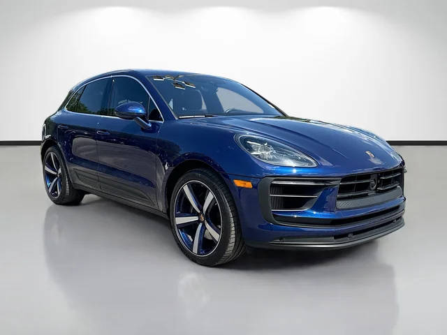 2023 Porsche Macan S AWD photo