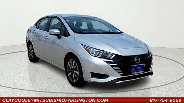 2023 Nissan Versa SV FWD photo