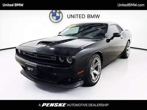2022 Dodge Challenger GT RWD photo