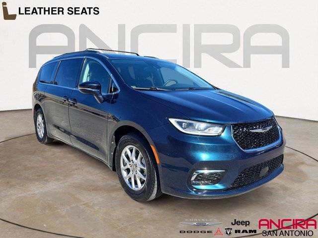 2022 Chrysler Pacifica Minivan Touring L FWD photo