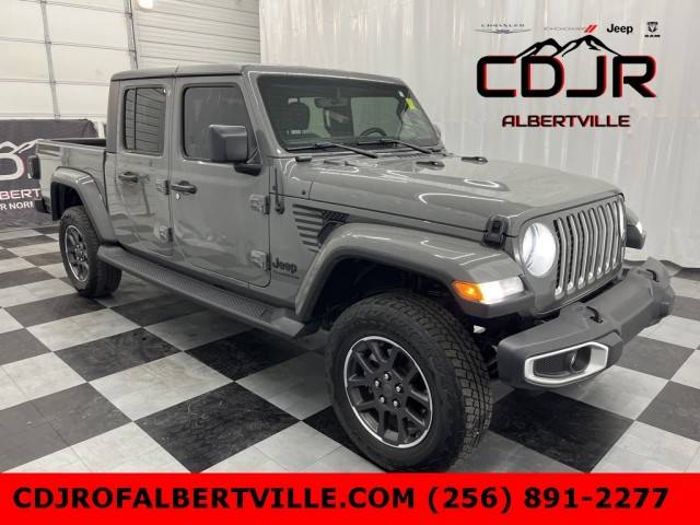 2022 Jeep Gladiator Overland 4WD photo
