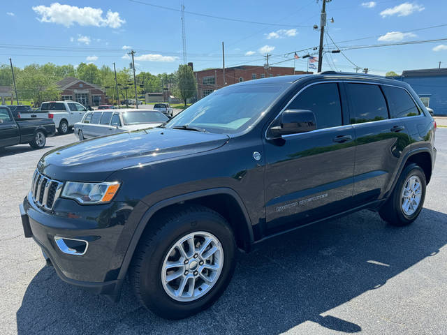 2018 Jeep Grand Cherokee Laredo E 4WD photo