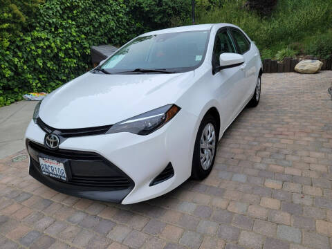 2018 Toyota Corolla LE FWD photo