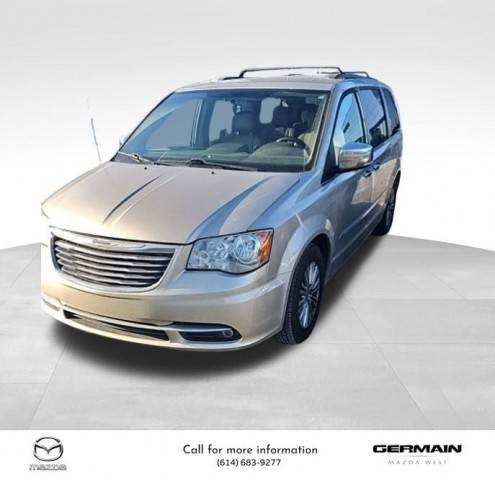 2015 Chrysler Town and Country Touring-L FWD photo